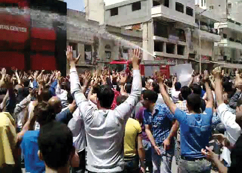 C_RN-An-image-grab-taken-frt-anti-regime-protesters-in-the-northern-Syrian-port-of-Banias-000_Nic578167