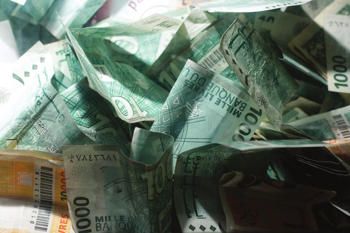 BANK_INDUSTRY-money-7